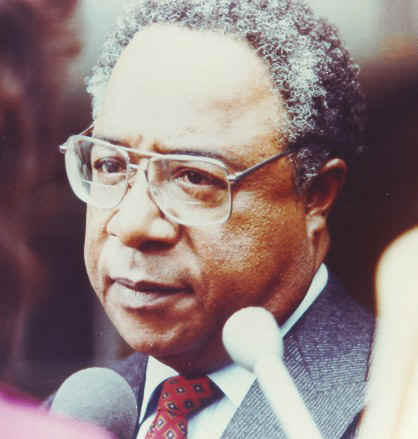 bio_alex_haley_1_sm.jpg